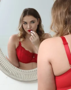 BH "Ruby" Red -Angebote SUGARSHAPE Store sugarshape balconette bh ruby front editorial single crop 2