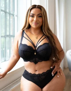 Panty "Lola" Black -Angebote SUGARSHAPE Store sugarshape bh panty lola black front editorial single bhs 90 107 5 hs 120 full 2