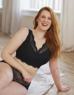 Bralette "Emilia" Black -Angebote SUGARSHAPE Store sugarshape bralette panty emilia black front editorial single bhs 90 107 5 hs 115 full 4