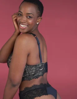 String "Sophia" Black/beige -Angebote SUGARSHAPE Store sugarshape bralette string sophia side packshot model mauve single bhs 75 92 5 hs 105 crop 1 1