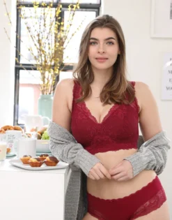 Bralette "Suki" Bordeaux -Angebote SUGARSHAPE Store sugarshape bralette suki bordeaux front editorial single full 1