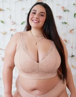 Titelseite -Angebote SUGARSHAPE Store sugarshape bralette suki cappuccino front editorial single bhs 95 117 5 crop 2