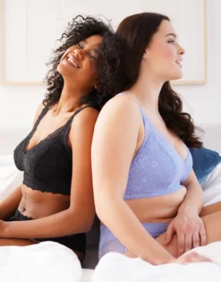 Bralette "Suki" Cornflower -Angebote SUGARSHAPE Store sugarshape bralette suki cornflower front editorial double crop 1