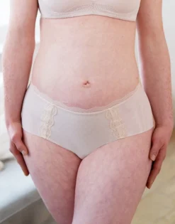 High-Panty "Clara" Powder