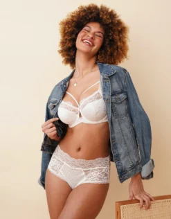 High-Panty "Eliana Satin" Powder -Angebote SUGARSHAPE Store sugarshape high panty eliana satin powder front editorial single full 1