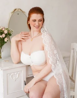 BH "Diamond Classic" Ivory 15 BH "Diamond Classic" Ivory -Angebote SUGARSHAPE Store sugarshape multiway bh panty diamond front editorial single bhs 90 1075 hs 115 full 021