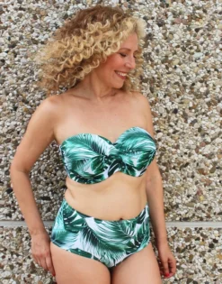 Multiway-Bikini-Top "Bali" -Angebote SUGARSHAPE Store sugarshape multiway bikini bali front editorial single full 2