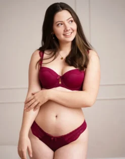 String "Clara" Bordeaux 12 String "Clara" Bordeaux -Angebote SUGARSHAPE Store sugarshape schalen bh string clara bordeaux front editorial single bhs 75 87 5 hs 100 full 22