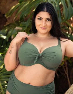 Schalen-Bikini-Top "Valencia" Olive 8 Schalen-Bikini-Top "Valencia" Olive -Angebote SUGARSHAPE Store sugarshape schalen bikini top valencia olive front editorial single crop 2