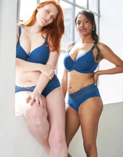 Panty "Pure Lace" Ocean 7 Panty "Pure Lace" Ocean -Angebote SUGARSHAPE Store sugarshape slip pure lace ocean front editorial double full 1