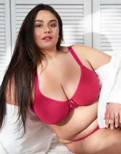 BH "Lucy" Raspberry -Angebote SUGARSHAPE Store sugarshape spacer bh lucy raspberry front editorial single bhs 95 117 5 crop 1