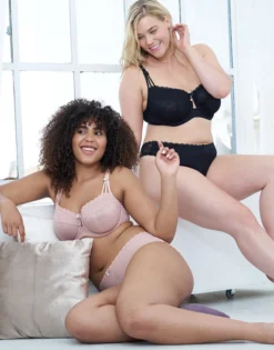 String "Sienna" Black -Angebote SUGARSHAPE Store sugarshape string sienna black front editorial double full 1