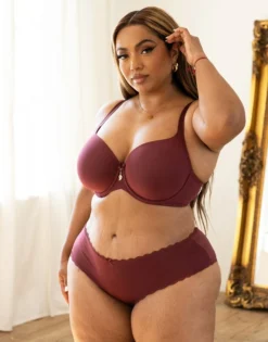 Panty "True" Port -Angebote SUGARSHAPE Store sugarshape t shirt bh panty true port front editorial single bhs 90 107 5 hs 120 full 1 1