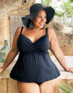 Tankini-Top "Nizza" Black 18 Tankini-Top "Nizza" Black -Angebote SUGARSHAPE Store sugarshape tankini top nizza front editorial single crop 2