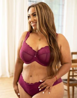 BH "Clara Lace" Bordeaux 12 BH "Clara Lace" Bordeaux -Angebote SUGARSHAPE Store sugarshape unwattierter bh clara lace bordeaux front editorial single bhs 90 107 5 full 11